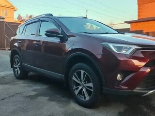 2017 Toyota RAV4 IV (XA40) Рестайлинг, красный, 2300000 рублей, вид 3