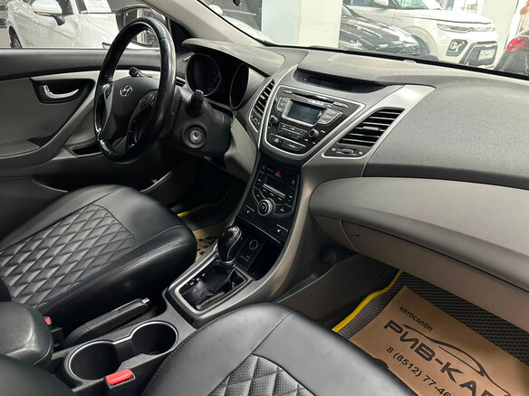 2014 Hyundai Elantra V (MD) Рестайлинг, белый - вид 9