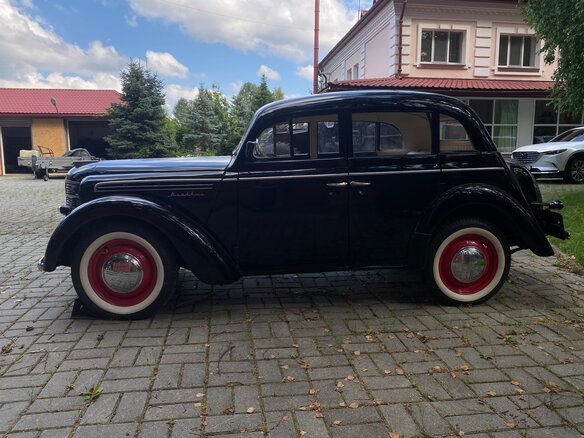 1954 Москвич 400-420, чёрный, 1600000 рублей - вид 3