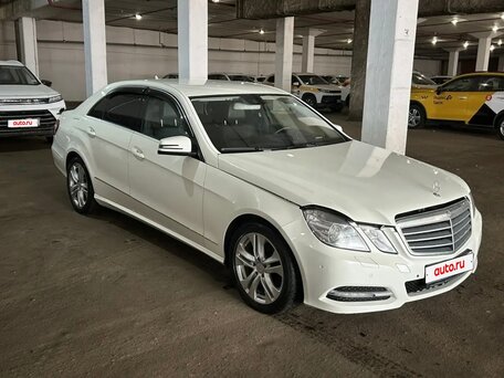 2011 Mercedes-Benz E-Класс 350 IV (W212, S212, C207), белый, 932200 рублей, вид 3