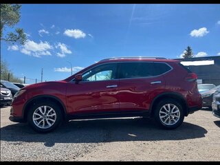 2017 Nissan Rogue II Рестайлинг, красный, 1400000 рублей, вид 1