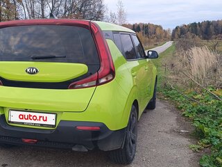 2020 Kia Soul III, зелёный, 1800000 рублей, вид 3