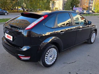 2009 Ford Focus II Рестайлинг, чёрный, 680000 рублей, вид 5