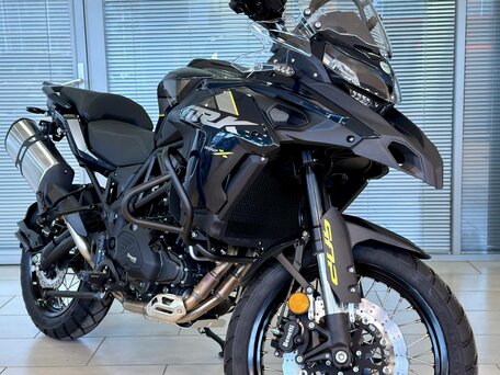 2026 Benelli TRK 502 X, белый, 659000 рублей, вид 1
