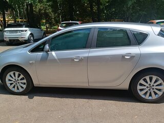 2012 Opel Astra J, серебристый, 750000 рублей, вид 3