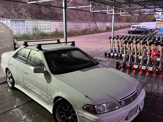 1996 Toyota Mark II VIII (X100), белый, 550000 рублей, вид 1