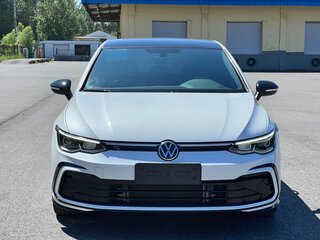 2022 Volkswagen Golf VIII, белый, 2050000 рублей, вид 2