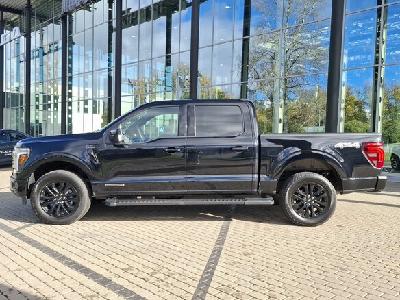 2025 Ford F-150 XIV Рестайлинг, чёрный, 10600000 рублей - вид 2