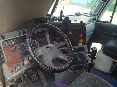 2004 Freightliner Century Class, белый, 1099000 рублей, вид 4