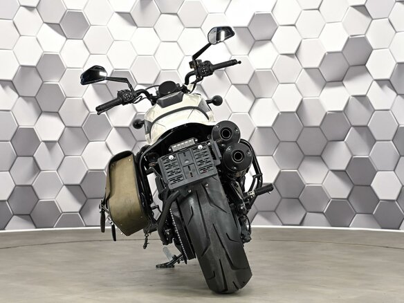 2023 Harley-Davidson Sportster S, белый, 1477000 рублей - вид 5