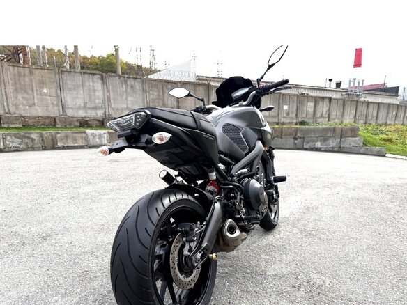 2014 Yamaha MT-09 (FZ-09), серый, 620000 рублей - вид 4