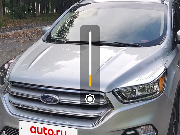 2017 Ford Escape III Рестайлинг, серебристый - вид 2