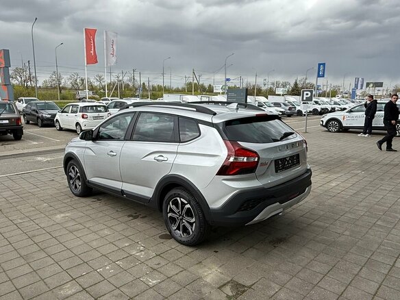 2026 Lada (ВАЗ) Iskra SW Cross, серебристый, 1847000 рублей - вид 2