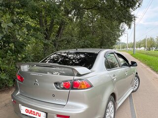 2012 Mitsubishi Lancer X Рестайлинг, серебристый, 890000 рублей, вид 4