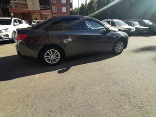 2010 Chevrolet Cruze I, серый, 530000 рублей, вид 3