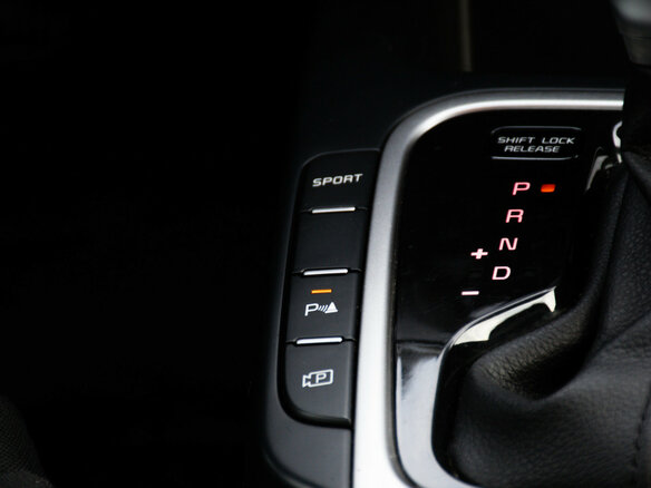 2021 Kia Ceed III Рестайлинг, коричневый, 1789000 рублей - вид 14