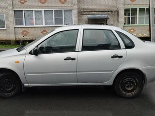 2010 Lada (ВАЗ) Kalina I, серый, 240000 рублей, вид 3