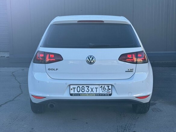 2014 Volkswagen Golf VII, белый, 950000 рублей - вид 4