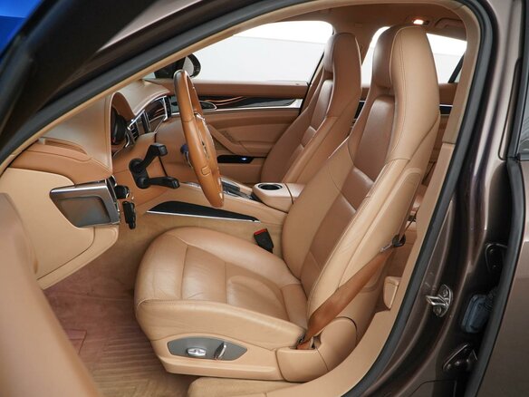 2013 Porsche Panamera 4 I Рестайлинг, коричневый, 2799077 рублей - вид 9