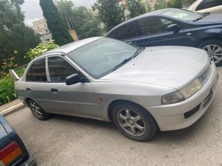 1999 Mitsubishi Mirage V, серебристый, 180000 рублей, вид 3