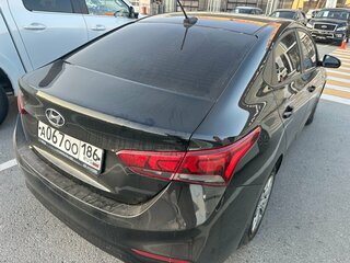 2018 Hyundai Solaris II, чёрный, 1070000 рублей, вид 3
