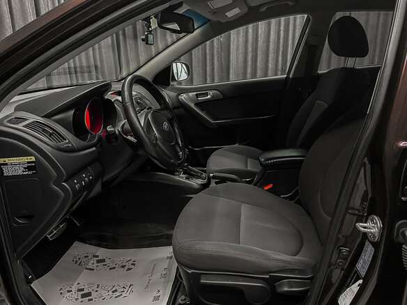 2011 Kia Cerato 6-speed II, красный - вид 6