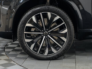 2025 Volvo XC90 B6 II Рестайлинг 2, чёрный, 9900000 рублей, вид 3