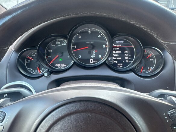 2011 Porsche Cayenne Diesel II (958), чёрный, 1950000 рублей - вид 8
