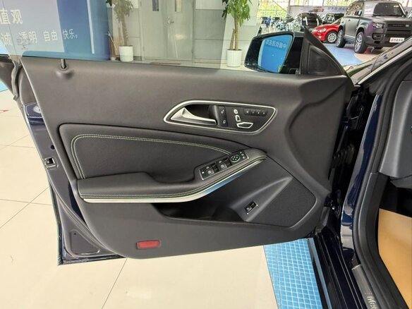 2019 Mercedes-Benz CLA 200 I (C117, X117) Рестайлинг, чёрный - вид 19