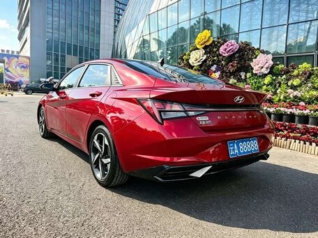 2022 Hyundai Elantra VII (CN7), красный, 1221000 рублей, вид 5