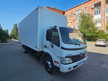 2011 Toyota Dyna, белый, 4200000 рублей, вид 2