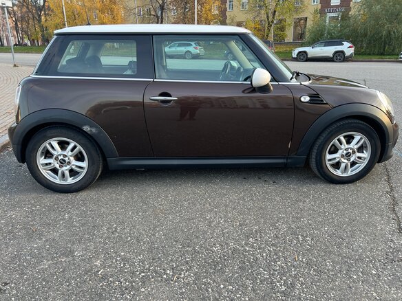 2010 Mini Hatch Cooper II (R56) Рестайлинг, коричневый, 850000 рублей - вид 7