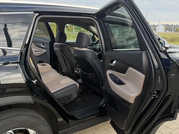 2023 Hyundai Santa Fe IV Рестайлинг, чёрный, 3200000 рублей - вид 12