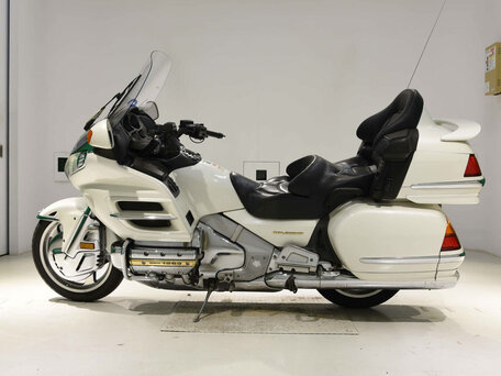 2001 Honda GL 1800 Gold Wing, белый, 870000 рублей, вид 2