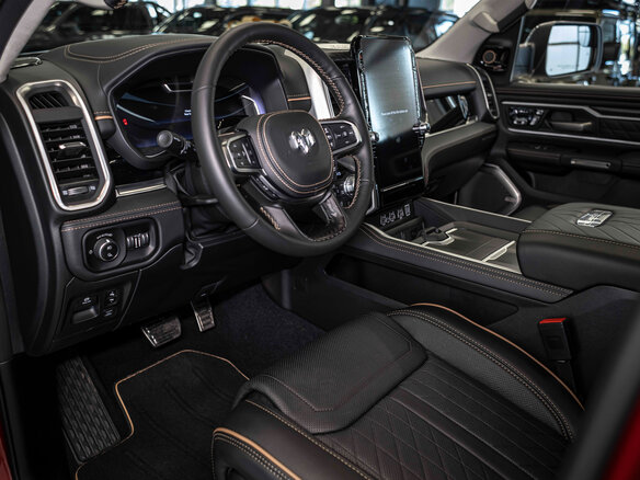 2026 Ram 1500 Crew Cab V Рестайлинг, красный, 10490000 рублей - вид 12