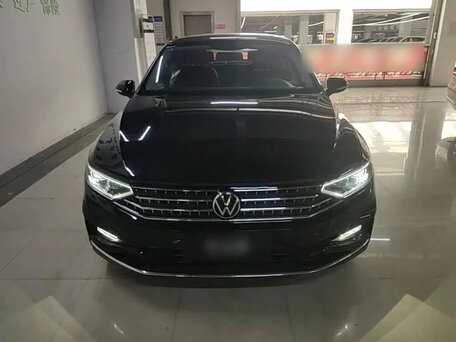 2025 Volkswagen Magotan B8 Рестайлинг, чёрный, 2000000 рублей, вид 3