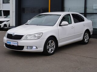 2012 Skoda Octavia II (A5) Рестайлинг, белый, 850000 рублей, вид 1