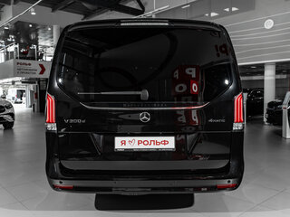 2026 Mercedes-Benz V-Класс Extra Long 300 d экстра длинный III (W447) Рестайлинг 2, чёрный, 14111000 рублей, вид 5