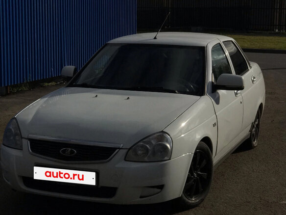 2010 Lada (ВАЗ) Priora I, белый, 320000 рублей - вид 1