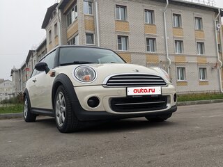 2012 Mini Clubman Cooper I Рестайлинг, белый, 1099000 рублей, вид 2