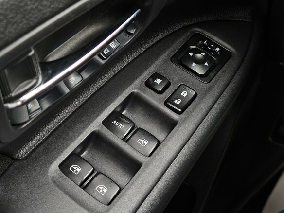2017 Mitsubishi Outlander III Рестайлинг 2, чёрный, 1825000 рублей - вид 24
