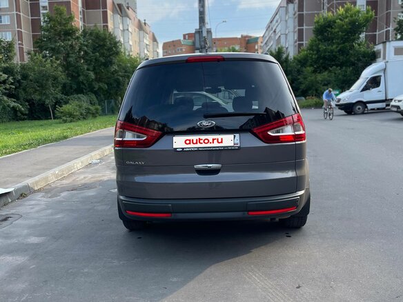 2011 Ford Galaxy II Рестайлинг, коричневый - вид 1