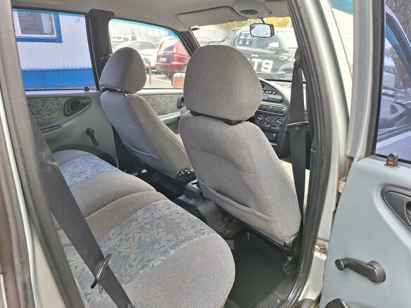 2004 Chevrolet Niva I, серебристый, 315000 рублей - вид 13