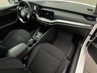 2021 Skoda Octavia IV (A8), белый, 2160000 рублей, вид 5