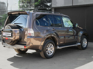 2011 Mitsubishi Pajero IV Рестайлинг 1, коричневый, 2100000 рублей, вид 4