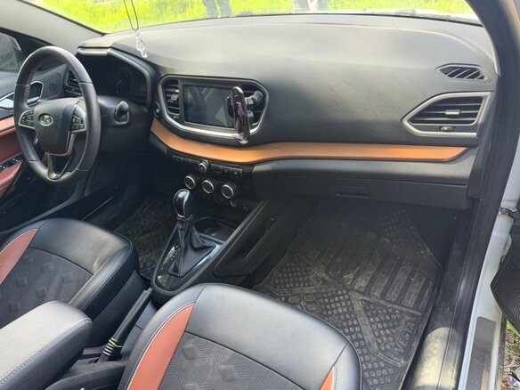2024 Lada (ВАЗ) Vesta I Рестайлинг (NG), белый - вид 5