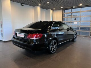 2013 Mercedes-Benz E-Класс 200 IV (W212, S212, C207) Рестайлинг, чёрный, 1820000 рублей, вид 3