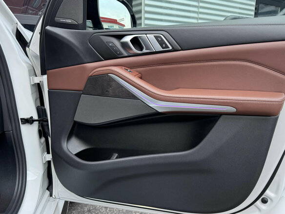 2021 BMW X5 40i IV (G05/G18), белый, 6545000 рублей - вид 28