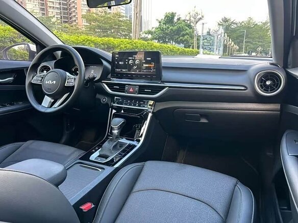 2021 Kia K3 II (China Market), белый - вид 5