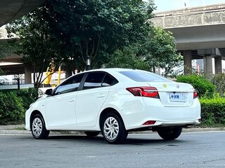 2021 Toyota Vios III Рестайлинг, белый, 910000 рублей, вид 5